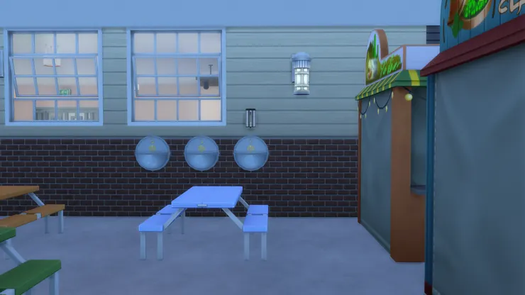 我是個相當注重吃的人。有時學習生活很枯燥，美食和周邊良好的設施是一絲絕美的色彩。