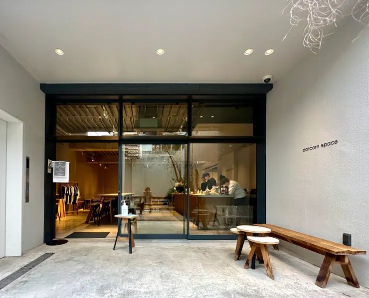 位於原宿的《dotcom space Tokyo》