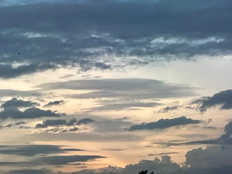 天空總會有不同的美貌