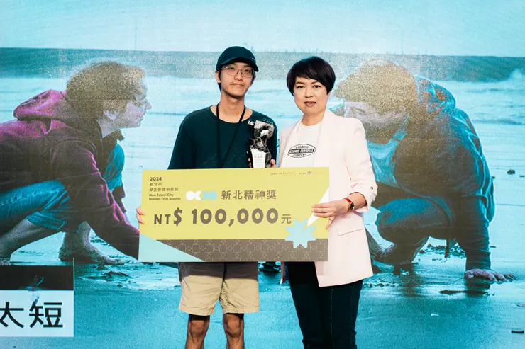 《明天太遠 今天太短》副導演李念聰領獎／新星獎提供