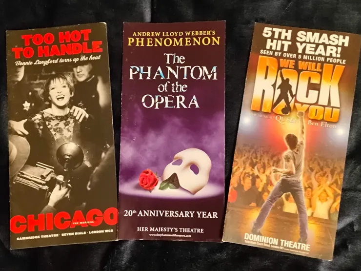 當年順手拿了不少介紹