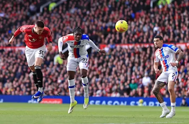 錫斯高頭槌跳頂破網助曼聯反勝2:1