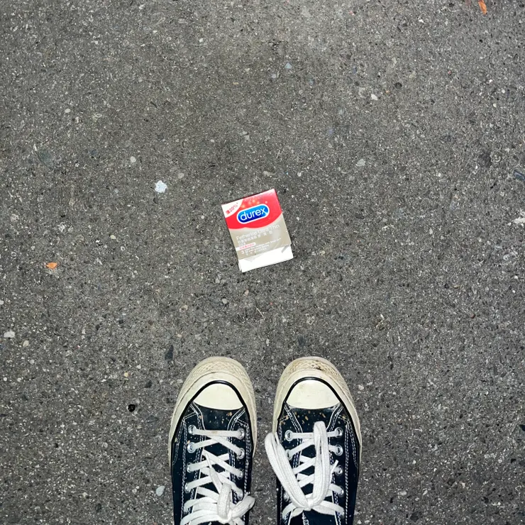 到底有奪急才會這樣掉地上啦ㄏㄚˋ #掉地上