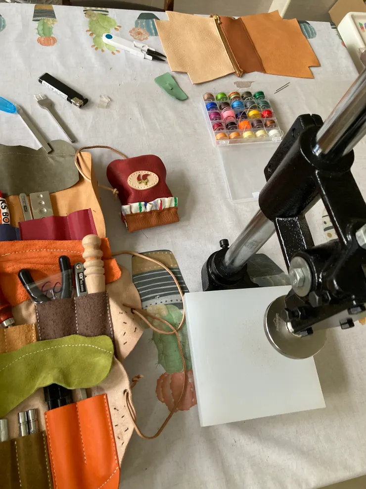 手作時的桌面總是一團混亂（笑）