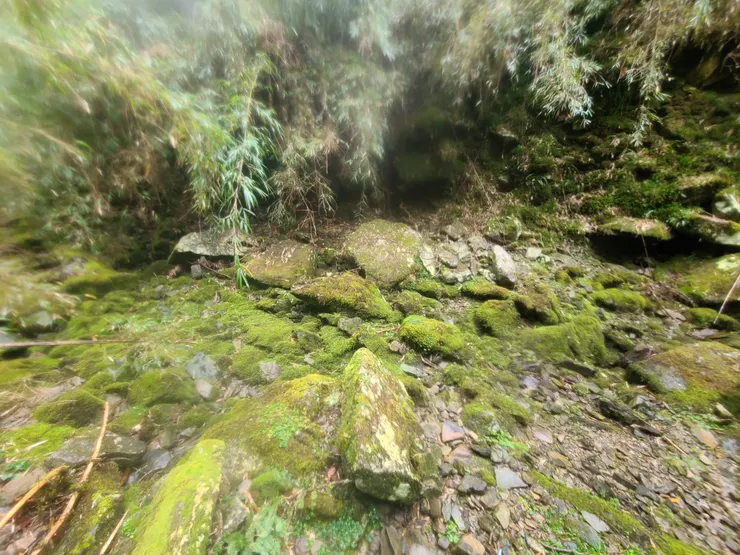 接到地圖上的水線，取右