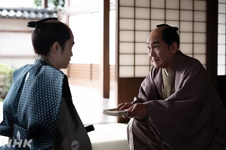 春町的主公也很重視他的才能，想力保他活下去