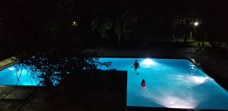 沒有時間用到的游泳池