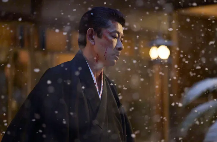 那一夜,父親倒在雪中,也成了喜久雄此後追逐的景色。