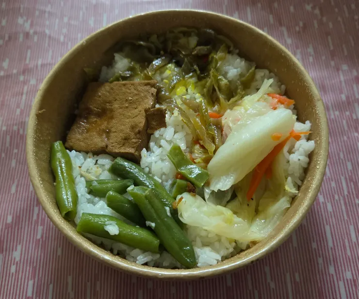 裡面的一些配菜