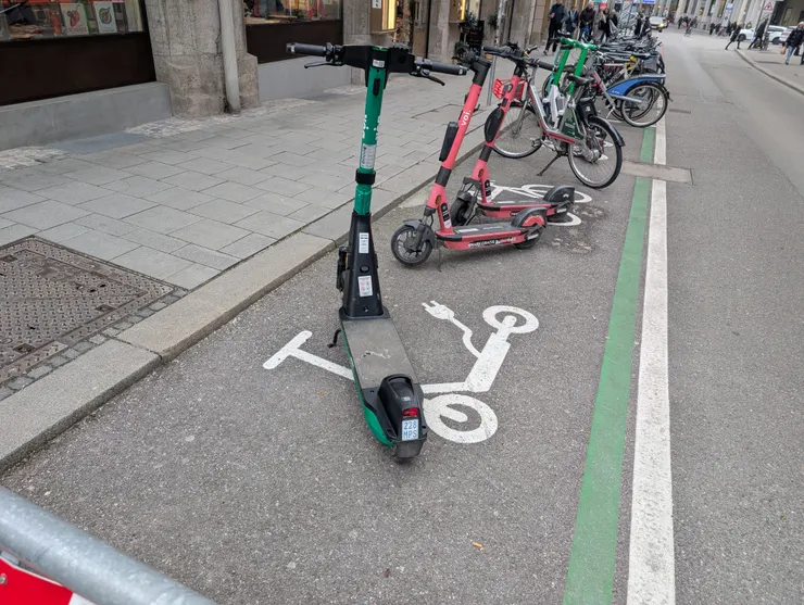 有的地方還規畫專屬停車位