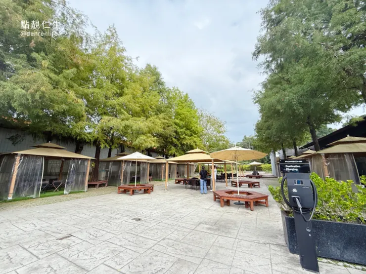 戶外露營風座位區 | Feeling18 巧克力工房