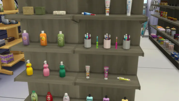 當然也有牙膏牙刷，也有套裝，但我的酒店有供應這些，所以我沒有買。