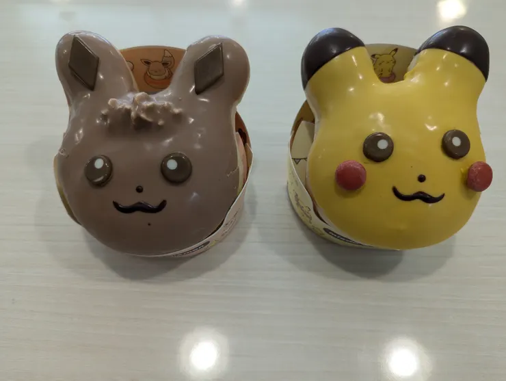 伊布 & 皮卡丘