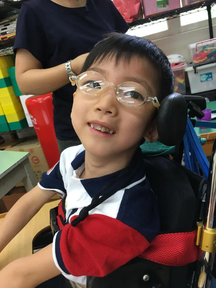 每一個孩子都值得被好好疼愛，帶著笑容過每一天。