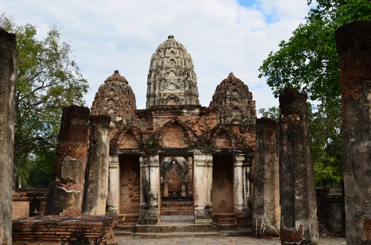 高棉式風格佛塔