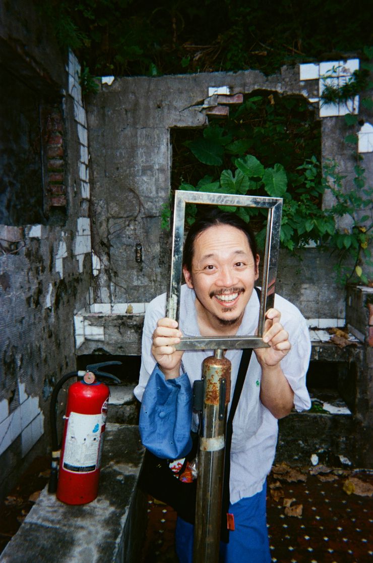 在長久允導演造訪台北電影節之際，編輯室準備了一台即可拍，讓導演記錄下來臺灣的經過。／攝影：長久允