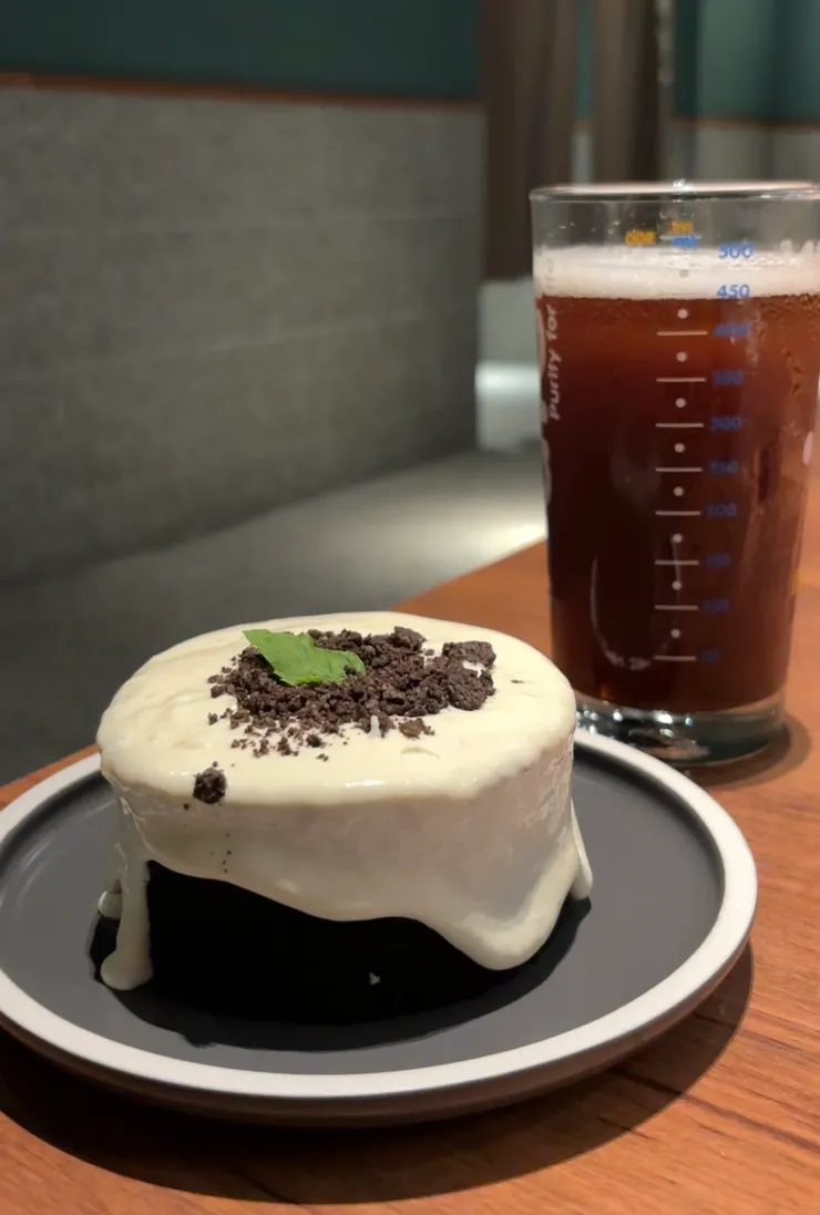 特濃奶蓋巧克力蛋糕