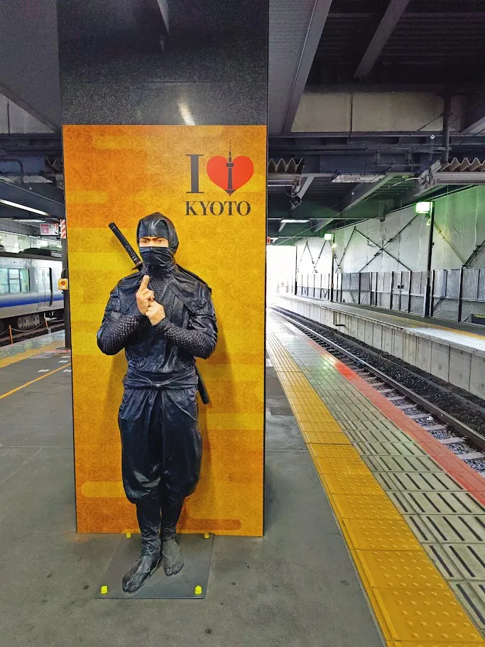 月台末端的忍者