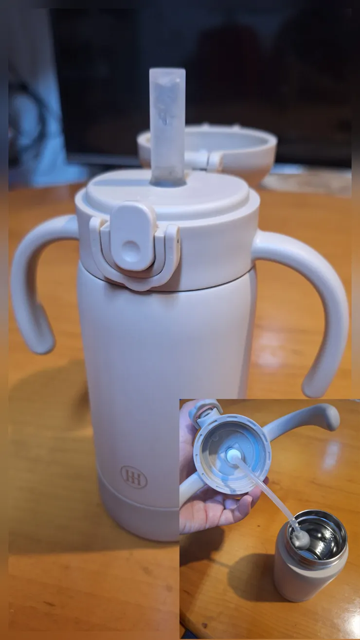 對幼幼班孩子來說，有手把及吸管真的方便許多，瓶內可以看到刻度。