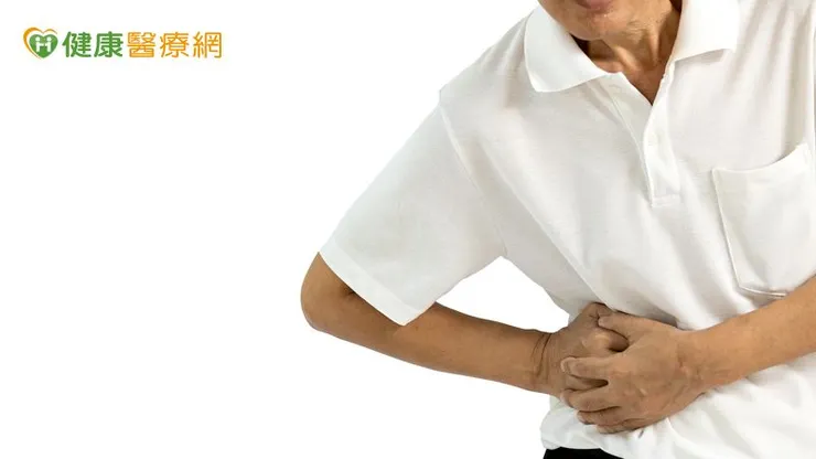 台灣肝癌醫學會推動「台灣肝膽相照病友協會」，並舉辦實體講座，以不同的管道傳遞資訊，觸及不同年齡族群的病友，提升資訊可及性。