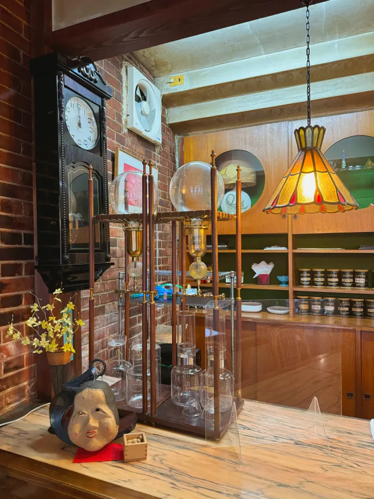 老奶奶介紹就是用這個壺冷萃出來的喔