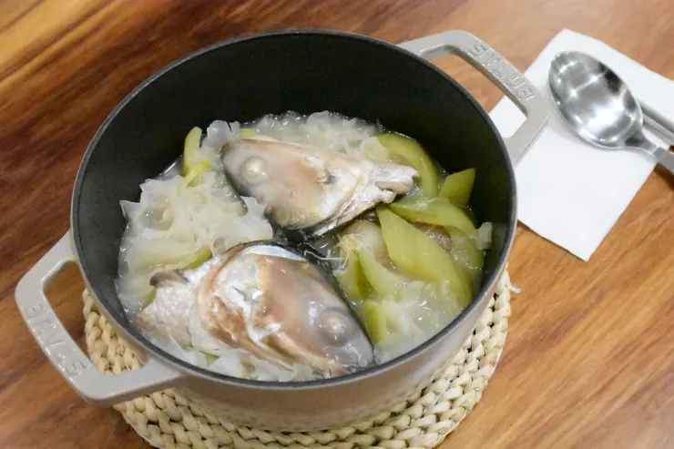 銀耳絲瓜虱目魚頭湯