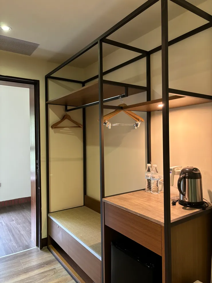 開放式衣架 煮水壺 冷水壺 礦泉水