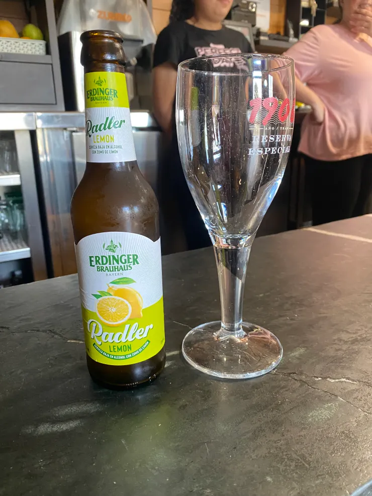 爬完上坡的檸檬啤酒真的有夠好喝