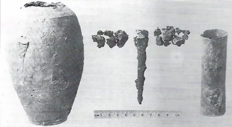 威廉·科尼格於1940年出版的書中刊登的其中一罐巴格達電池的照片。