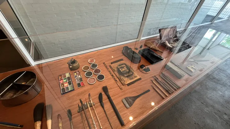 也不是每個美術館都能看到工具的。