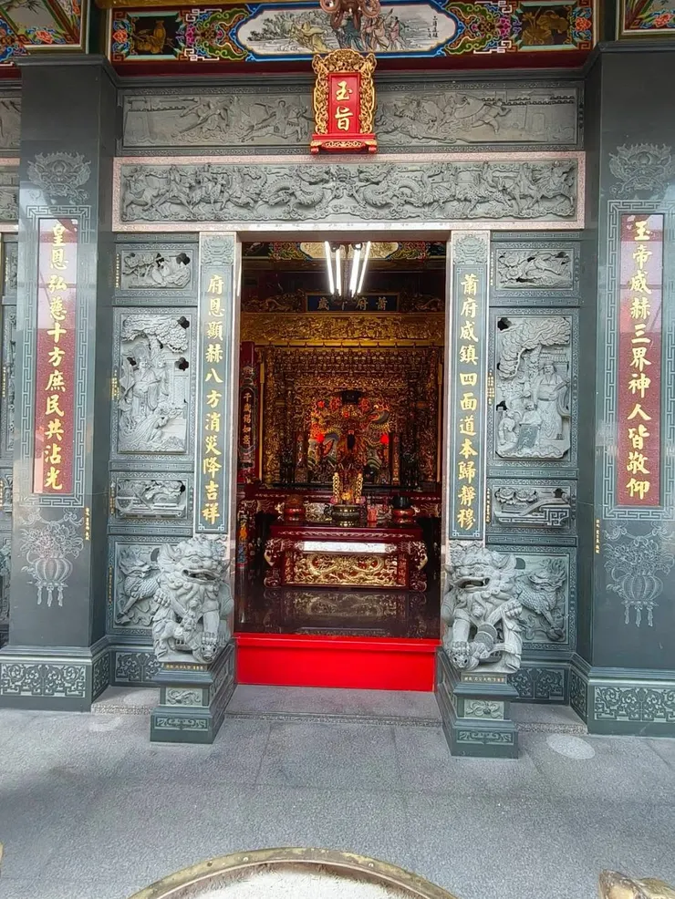 石獅與浮雕工藝(圖片截圖於網路)