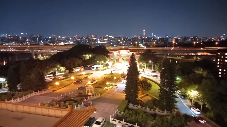 這是圓山大飯店天際客房的夜景!