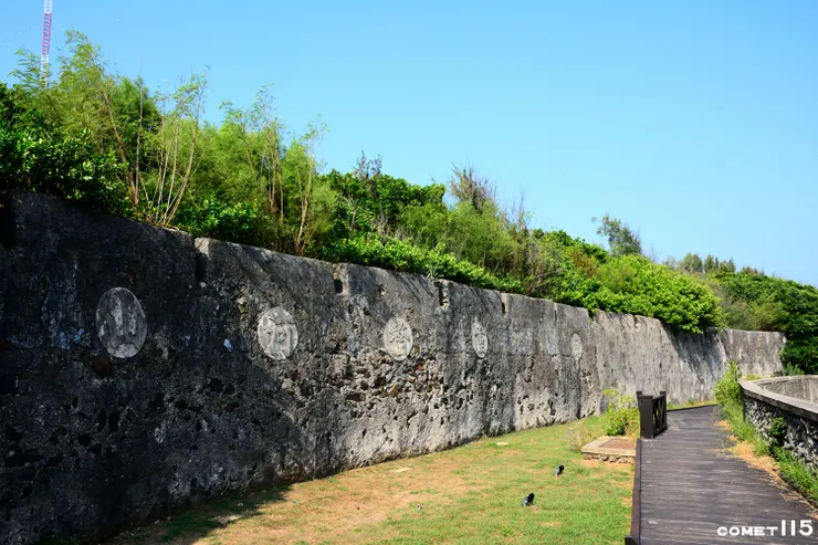 媽宮城現今留存的北段城牆，表面後來糊上水泥