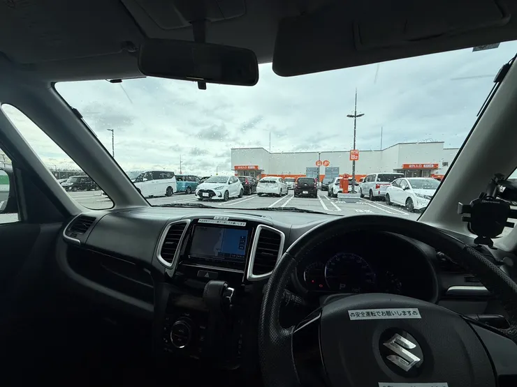 沖繩自駕 駕駛座