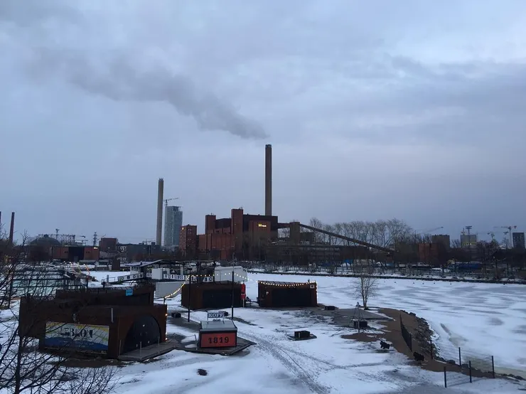 上週某日下班後自己搭公車去探險的地方。 準確來說是芬蘭的一座發電廠。