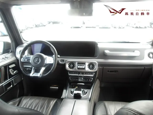 Mercedes-AMG G63 消光橄欖綠限定版成功競標，日本橫濱港準備出口回台，解析外匯車代購流程、稀有車款尋車策略與進口細節。