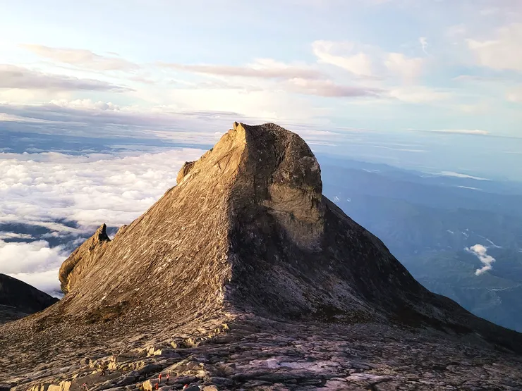 ▲St. Johns Peak (4091m) 因其一面酷似金剛的臉，因此又有King Kong Peak的暱稱