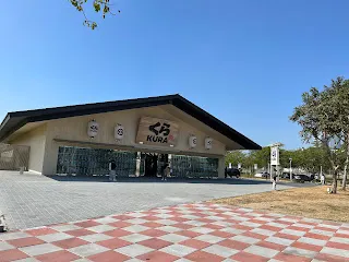 以短線的角度來說，主力拉抬股價，是為了吸引散戶進場，所謂的大漲三天，散戶不請自來。有了散戶來承接之後，主力就可以安心出貨，就算持續倒貨也不會讓股市一下急跌，這樣自己就可以穩妥妥的獲利。