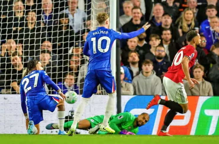 古夏撞射破網助曼聯險勝1:0