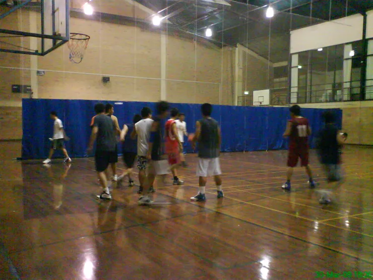 2008年在學校籃球場