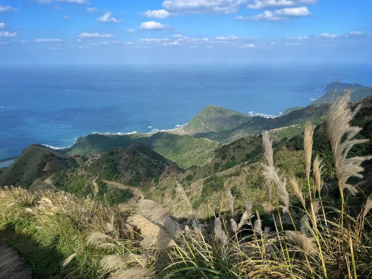 茶壺山望向南子吝山