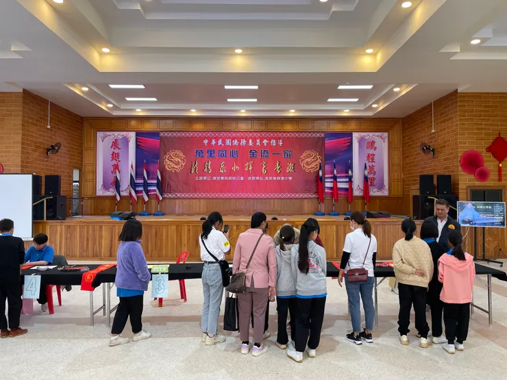 龍騰泰北揮毫春聯