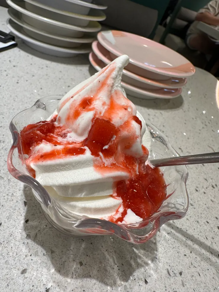 吵架之後就是撕心裂肺的出血紅🌹不要跟我說你想到張愛玲的紅玫瑰與白玫瑰