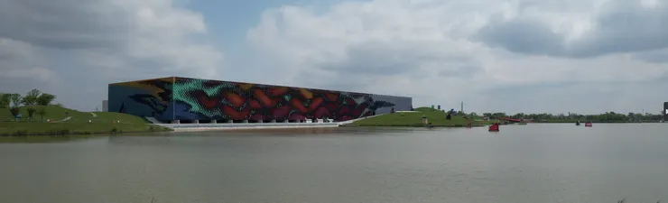 荷蘭花海沉浸式劇場外觀自拍