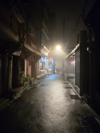 〈雪夜〉