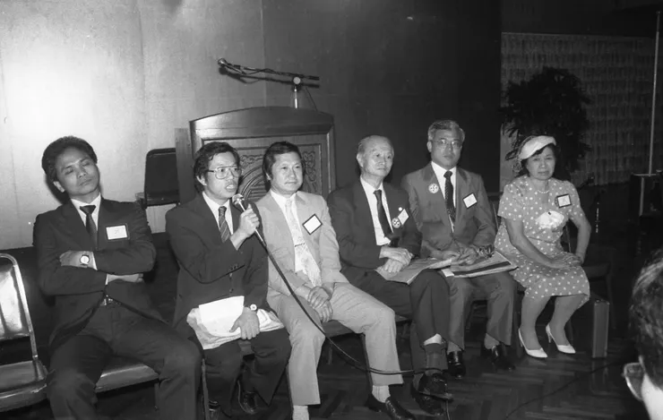 左起為游錫堃、謝長廷、顏錦福、費希平、尤清、黃玉嬌。圖／聯合報系資料照片