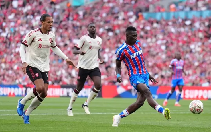 伊斯美拿沙亞單刀建功助水晶宮追和2:2