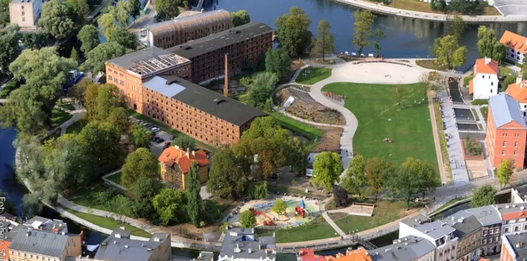 米爾島鳥瞰圖；此圖取自bydgoszcz 官網