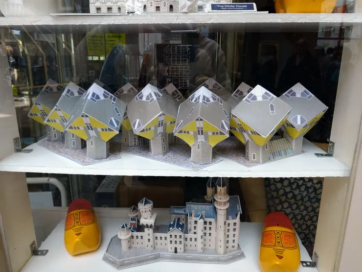 販賣各樣荷蘭的商品