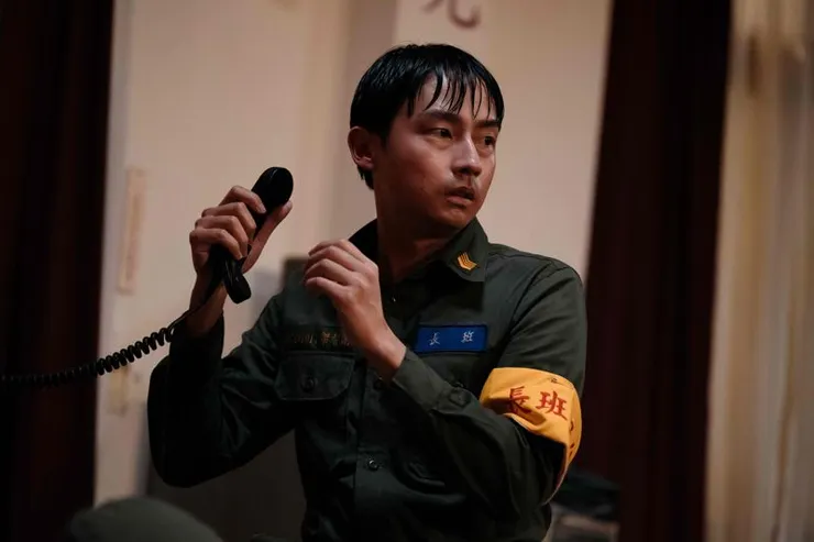 「要不要留營啊？國軍需要的就是你這種人才啦！」